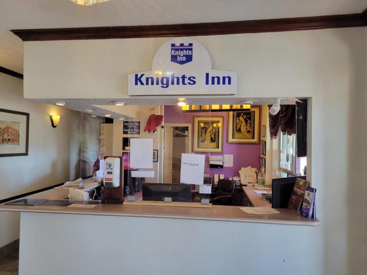 Knights Inn San Antonio Near Frost Bank Center Dış mekan fotoğraf